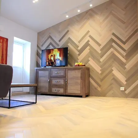 Saga Caves Straen Ставангер