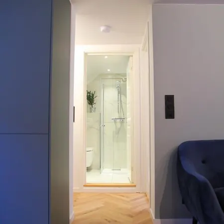 Saga Caves Straen * Ставангер