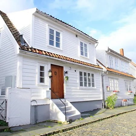 Saga Caves Straen Апартаменты