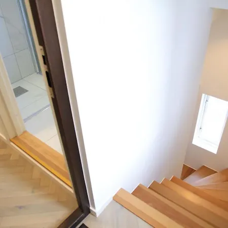 Saga Caves Straen Appartamento