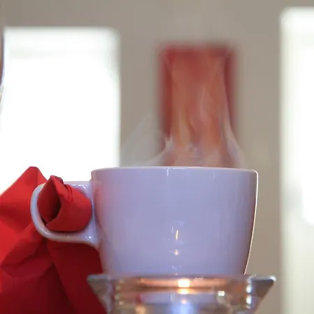 Saga Caves Straen * Ставангер